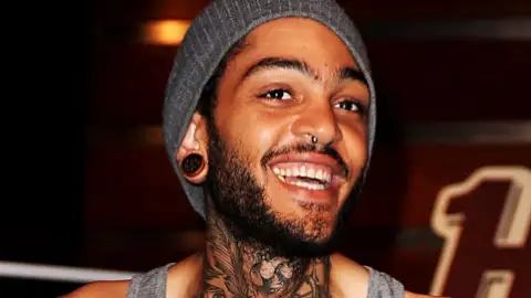 Videoclipe oficial de "Ass Back Home" do Gym Class Heroes