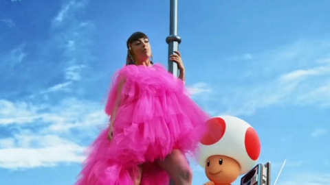 Galantis e Charli XCX lançam "Born To Play", música tema do parque temático da Nintendo