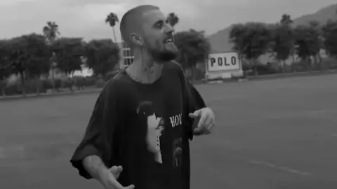 Justin Bieber lança o clipe de "SPEED DEMON". Veja com a letra e a tradução!